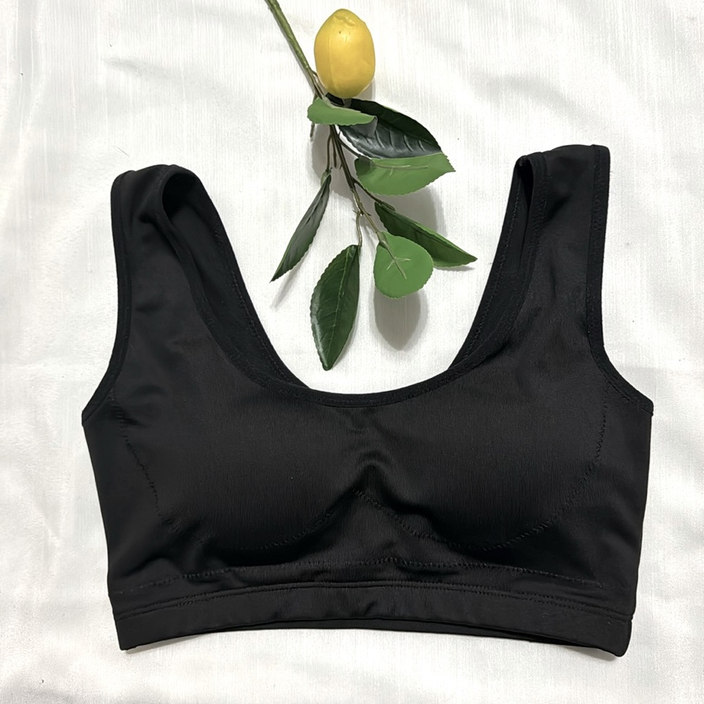 E hearts 💕 sport bra